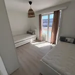 101 Place Leopold 1er A A 100m De La شقة