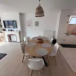 شقة 101 Place Leopold 1er A A 100m De La *
