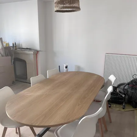 101 Place Leopold 1er A A 100m De La * De Panne